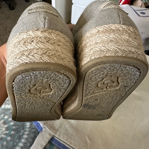 Women’s Canvas Slip Ons - Picture 5 of 7